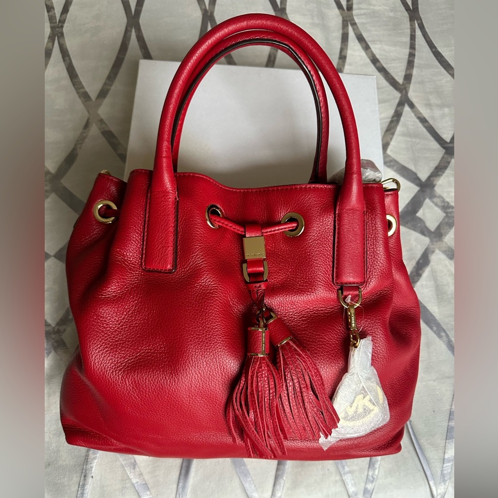 NWT Michael Kors Women's Camden Large Drawstring Satchel-Red